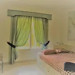 Beachside In 5 Star Gated Apartamento