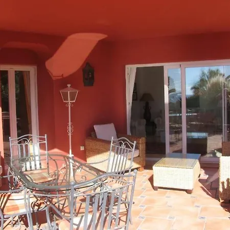 Beachside In 5 Star Gated Marbella