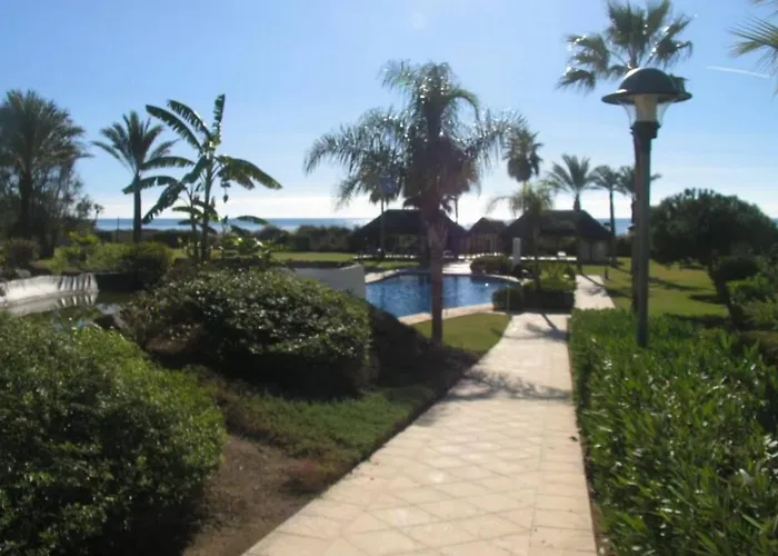 Beachside In 5 Star Gated Apartament