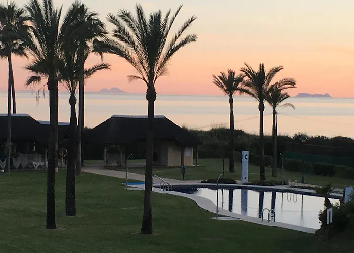 Beachside In 5 Star Gated Apartament *